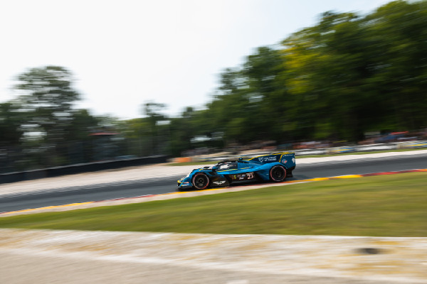Valkyrie Achieves Sixth Place at Road America