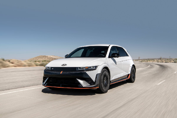 Hyundai IONIQ 5 N Wins Winter EV Award