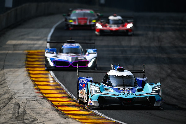 Acura MSR Finishes Third at Road America