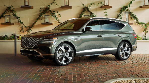 Genesis GV80 Wins Winter SUV Award