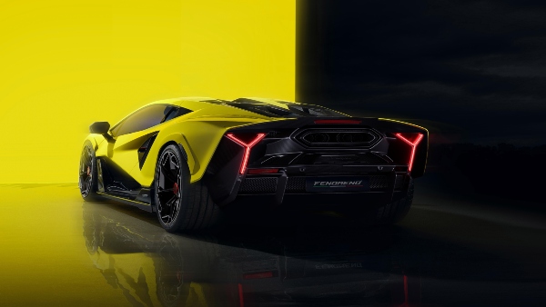 Lamborghini Fenomeno rear