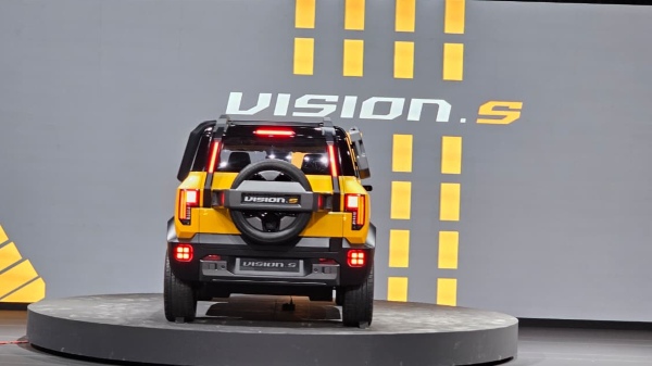 Mahindra Vision S Concept Unveiled