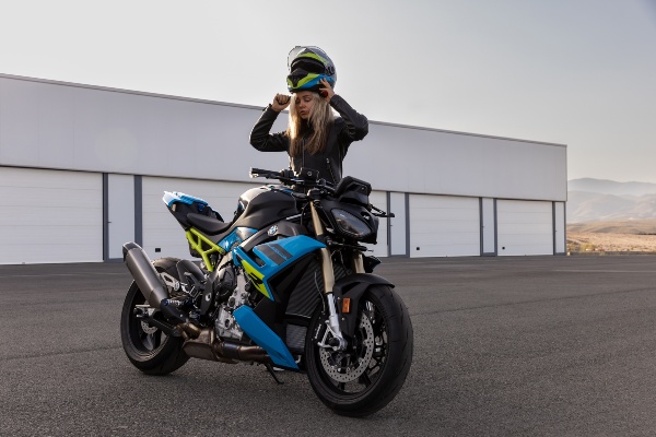 2025 BMW S 1000 R Launched