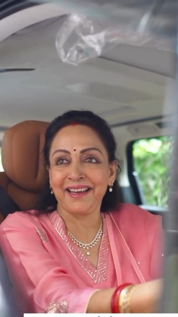 Hema Malini mg m9
