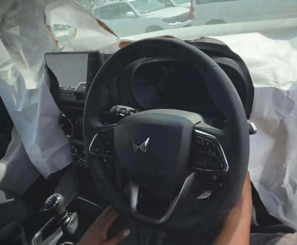 Mahindra Thar Facelift Spotted At A Dealership Yard