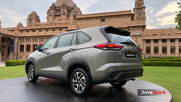 Maruti Suzuki Invicto Rear