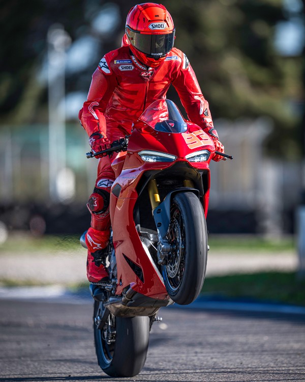 2025 Ducati Panigale V2 Launched