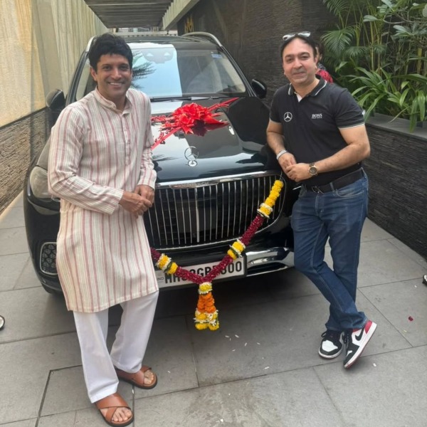 farhan akhtar mercedes maybach gls 600
