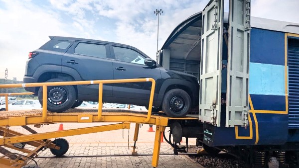 Maruti Suzuki First To Ship Cars To Kashmir Valley By Rail
