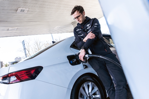 Skoda Superb Guinness World Record Miko Marczyk