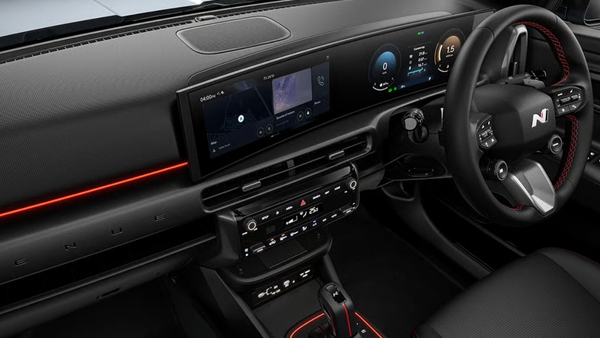 Hyundai Venue N Line int