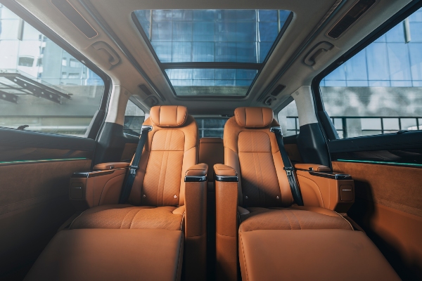 mg m9 presidential seats