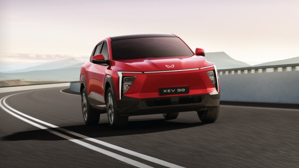 Mahindra XEV9s vs XEV 9e