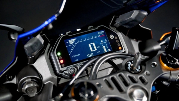 Yamaha R3 70th Anniversary Edition