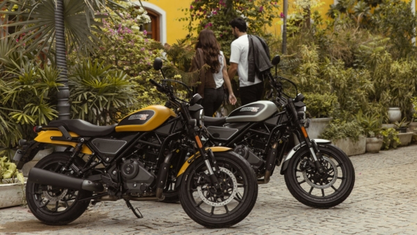 Harley Davidson X440 vs Yezdi Roadster Comparison