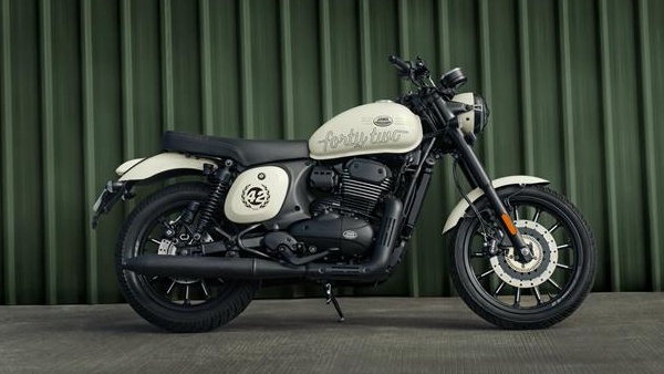 Jawa 42 Ivory Colourway Launched