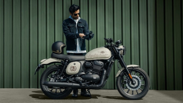 Jawa 42 Ivory Edition Jawa 42 Ivory Edition