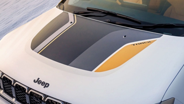 Jeep Meridian Track Edition