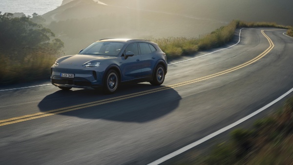 Porsche Cayenne S Electric