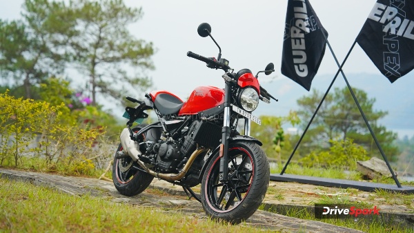 Royal Enfield Guerrilla 450 Apex Review - Apex Red Royal Enfield Guerrilla 450 Apex Review - Apex Red