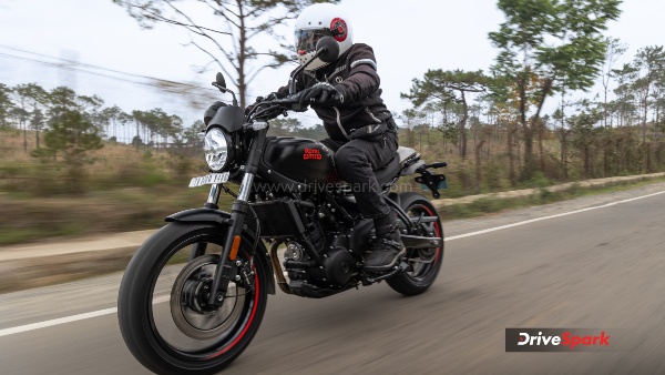 Royal Enfield Guerrilla 450 Apex Review riding shot Royal Enfield Guerrilla 450 Apex Review riding shot