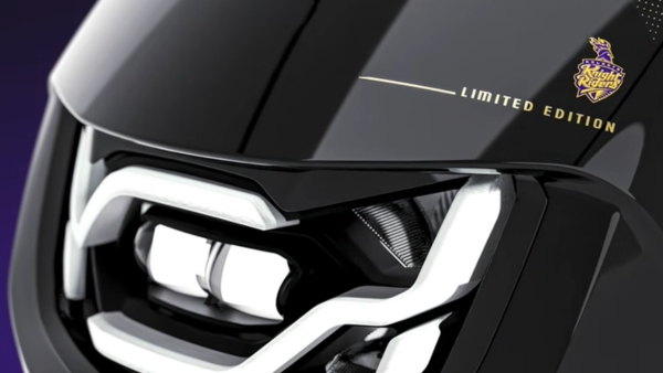 Hero Vida VX2 Plus Knight Edition