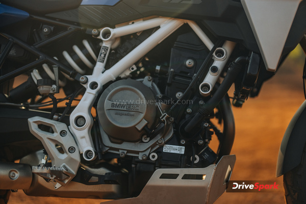 BMW F 450 GS Review engine