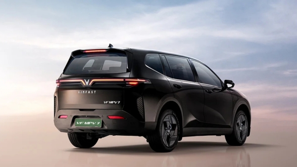 Mahindra XEV 9s vs VinFast VF MPV 7