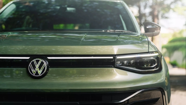 New Renault Duster Vs Volkswagen Taigun Facelift New Renault Duster Vs Volkswagen Taigun Facelift