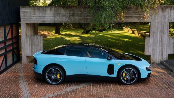 Ferrari Luce