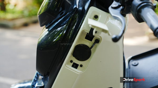 River Indie Gen 3 Review charging port River Indie Gen 3 Review charging port