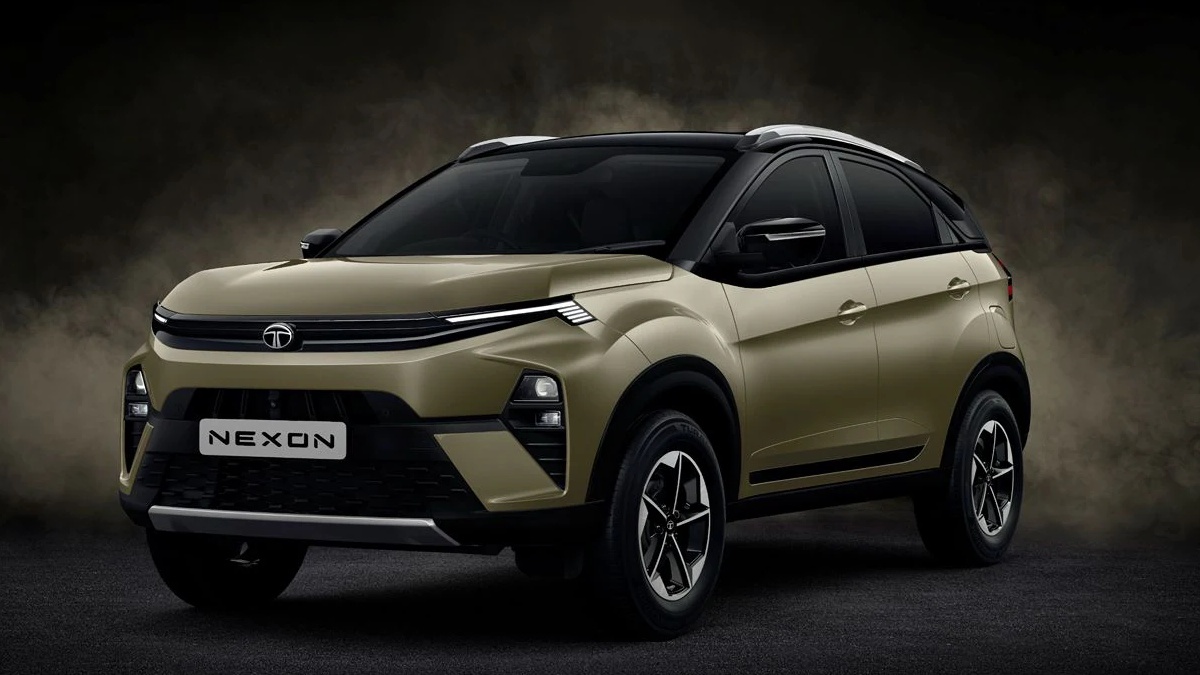 India's Most Affordable Car With Panoramic Sunroof Launched - Check The Price
