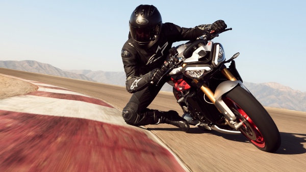 Triumph Street Triple 765 RX Triumph Street Triple 765 RX