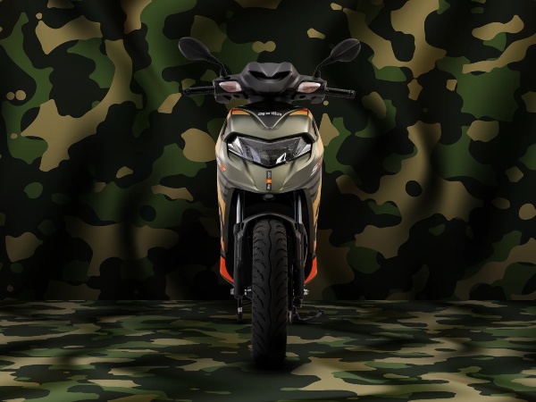 Aprilia SR125 tribute edition