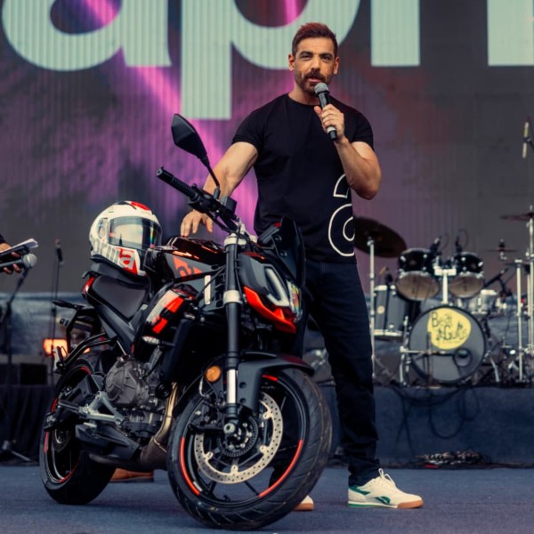 Aprilia Tuono 457 Special Edition Launched Aprilia Tuono 457 Special Edition Launched