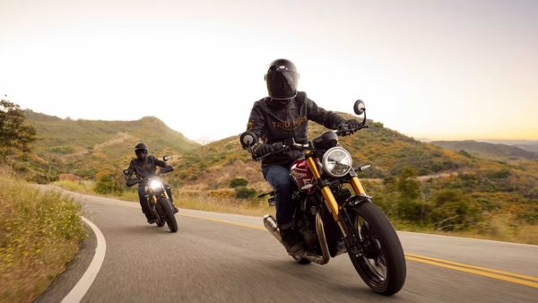 Triumph 400s