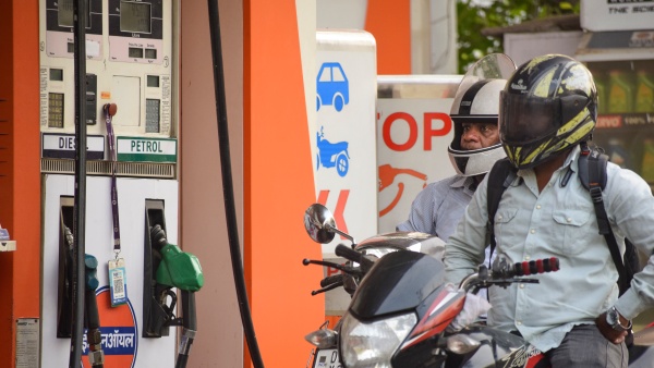 Govt Explores E10 Fuel Return For Older Vehicles Govt Explores E10 Fuel Return For Older Vehicles