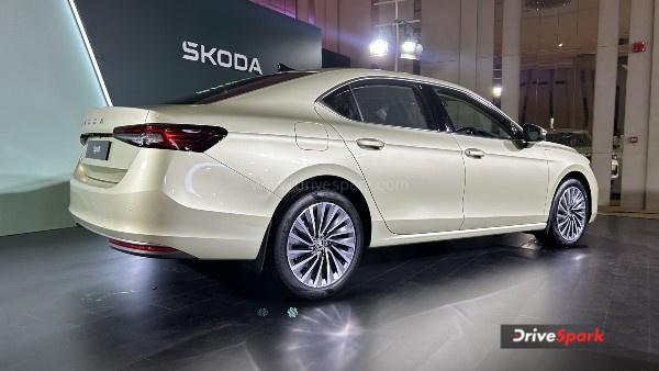 Skoda Superb Diesel Revealed