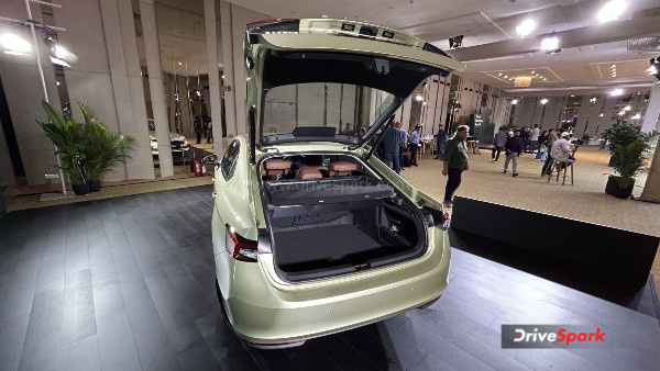 Skoda Superb Diesel Revealed