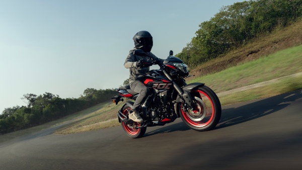 Bajaj Pulsar NS200 Launched