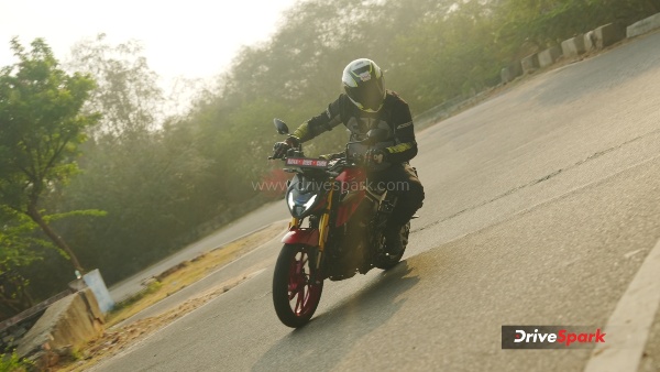 Hero Xtreme 160R 4V Review Hero Xtreme 160R 4V Review