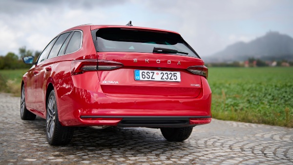Skoda Octavia Hybrid