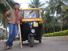ಡಿ-ಕಂಪನಿಯಲ್ಲಿ ದರ್ಶನ್ ತೂಗುದೀಪ ಆಟೋ ಫೋಟೊ