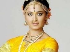 ಹುರ್ರೆ.. ಫಿಯೆಸ್ಟಾ ಗ್ರಾಹಕರಿಗೆ ಚಿನ್ನ ಉಚಿತ