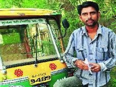 1.90 ಕೋಟಿ ರು.ಗಳ ಚೆಕ್ ಹಿಂದಿರುಗಿಸಿದ ಆಟೋ ಚಾಲಕ