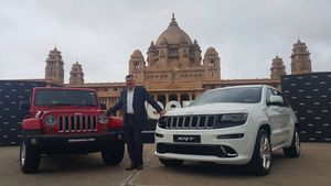 ಇತಿಹಾಸ ಪ್ರಸಿದ್ಧ ತಾಣದಲ್ಲಿ ಜೀಪ್ ಗ್ರಾಂಡ್ ಎಂಟ್ರಿ