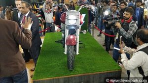 ಆಟೊ ಎಕ್ಸ್ ಪೋ 2018 : ಬಿಡುಗಡೆಯಾಯ್ತು ಮೊದಲ ಎಲೆಕ್ಟ್ರಿಕ್ ಕ್ರೂಸರ್ ಬೈಕ್