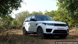 ರಿವ್ಯೂ: ಮತ್ತಷ್ಟು ಹೊಸತನದೊಂದಿಗೆ ಬಂದ ರೇಂಜ್ ರೋವರ್ ಸ್ಪೋರ್ಟ್ 