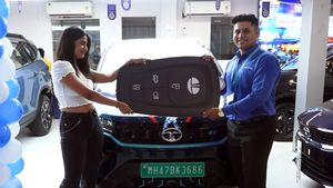 Tata Nexon EV: ಪರಿಸರ ಹಾಳು ಮಾಡಲ್ಲ.. ಟಾಟಾ ನೆಕ್ಸಾನ್ ಇವಿ ಖರೀದಿಸಿದ ಯುವ ನಟಿ