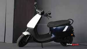 Ola Scooter: ಬೆಂಗಳೂರಿನ ಓಲಾಗೆ ಇನ್ನೂ ಹಿಂದಿಕ್ಕಲು ಸಾಧ್ಯವಿಲ್ಲ.. ಭರ್ಜರಿಯಾಗಿವೆ ಹೊಸ ಸ್ಕೂಟರ್‌ಗಳು 